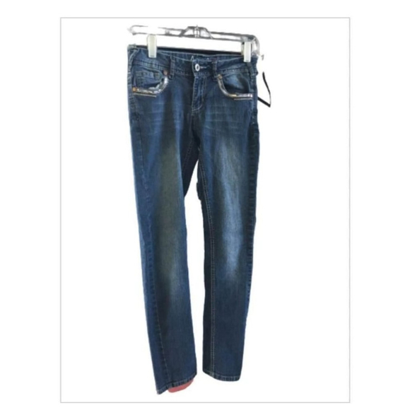 Angel jeans size 5 inseam 27” - Picture 2 of 3